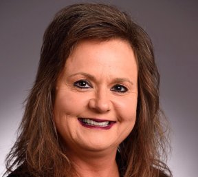 Lana Alexander Headshot